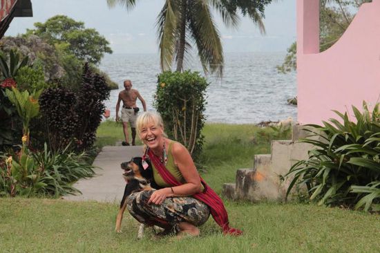 lustig ist es hier bei Eric und seinen vielen, tierischen Freunden...