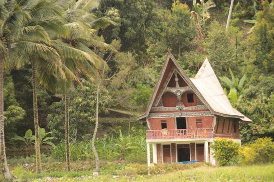 niedliche Häuser im "Batak"- Stil