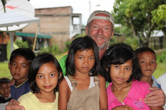 alle Kinder wollen aufs Foto....