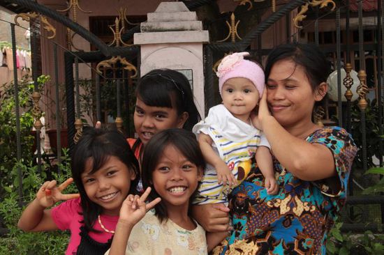 fröhliche Menschen....überall