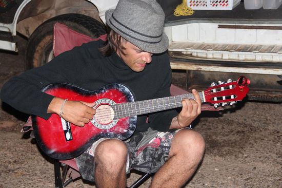 "Set" aus France mit seiner Minigitarre, war ein echt netter Typ...