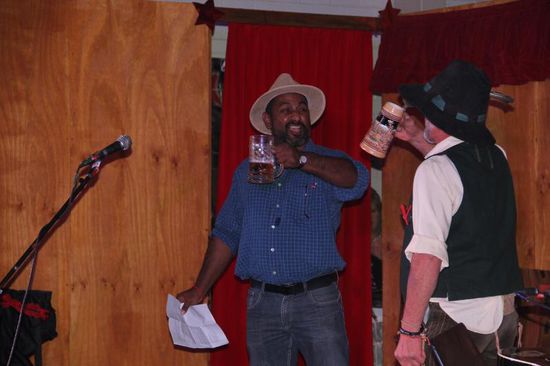 und bringt die bayrische Gemütlichkeit...