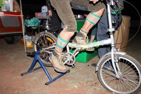 man betrachte die echt bayrischen "Woadelwärmer...