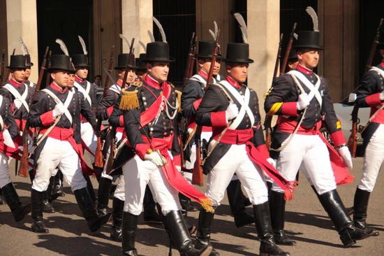 ....mit Aufmarsch der Garde...