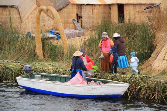 wir erreichen die "Uros"