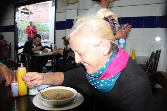 die Fischsuppe schmeckte scheußlich...