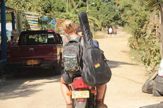 ...so fahren wir per "Mototaxi" in Palomina  ein