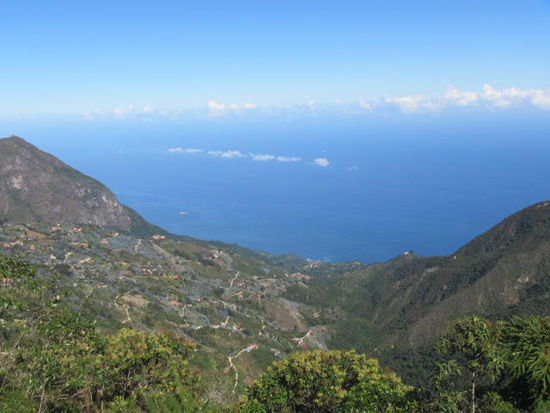 diesmal ist die Aussicht fantastisch...hier der Blick auf die karibische Seite