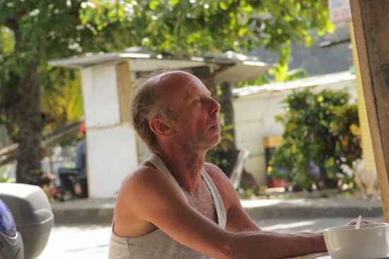 ...und unser Jonas lebt auf seiner Trauminsel weiter....( keine Ahnung wer dieser Mensch war, er sah Jonas nur aufs Haar genau ähnlich)