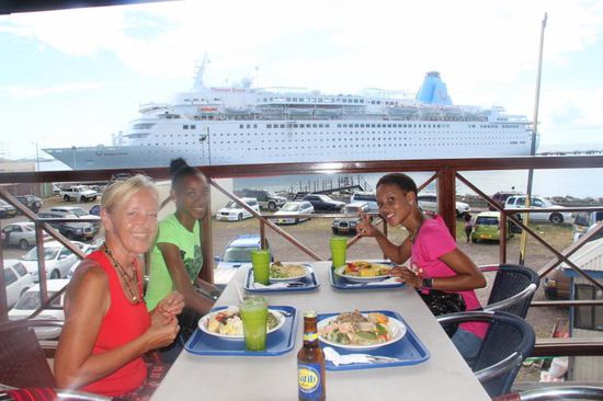 ...wir gehen lieber lecker "Lokalfood" essen