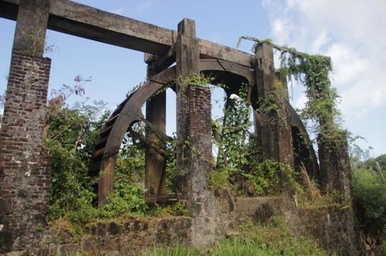 alte Mühle für die Gewinnung von Kakao...