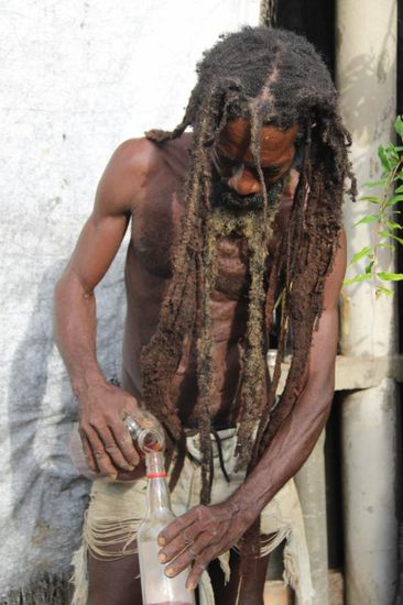 er lebt völlig autark...