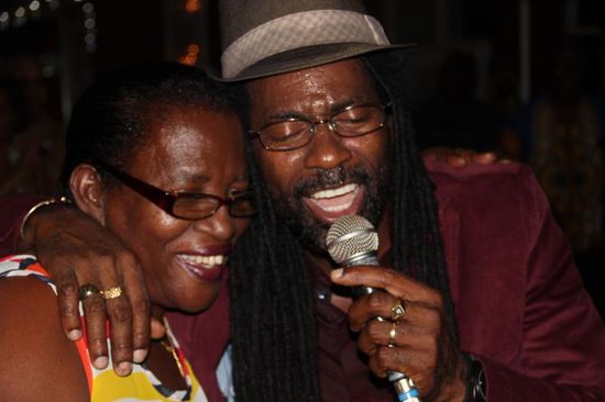 ein Altmeister des Reggeas, ... live in conzert