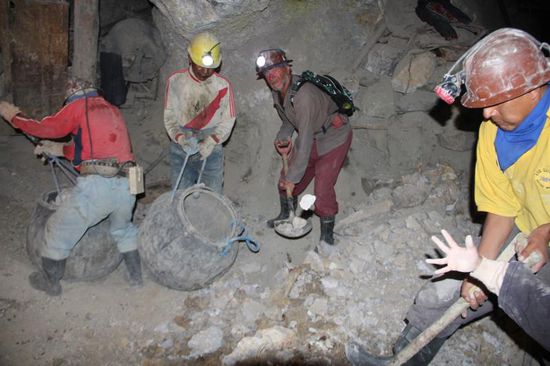 tief im Stollen bei den Arbeitern angekommen...