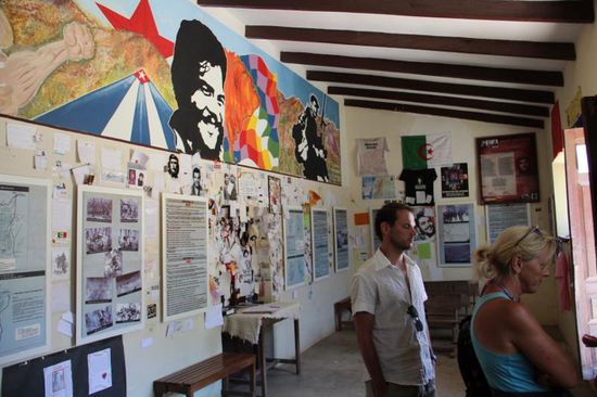 die alte Schule, der Ort an dem er erschossen wurde, ist heute ein spartanisch eingerichtetes Museum, jedoch ein sehr Aufschlussreiches...