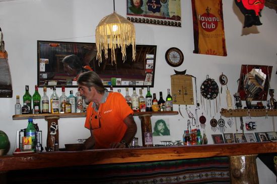 ...lernen wir Kriss kennen