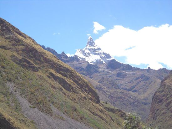 Der Chacraraju (6'112 m) zeigt sich in voller Pracht
