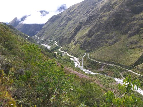 Nicht die Todesstrasse - sieht aber trotzdem schön aus 