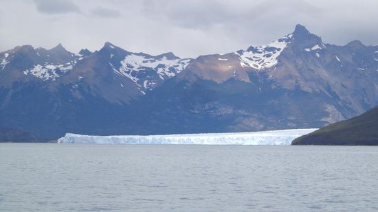 Der erste Blick auf den Perito Moreno