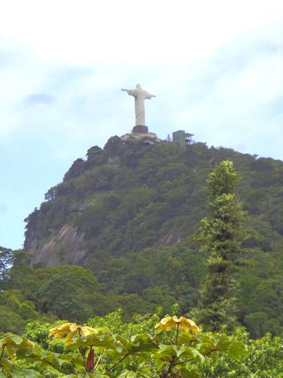 Beim Aufstieg... die Christusstatue.