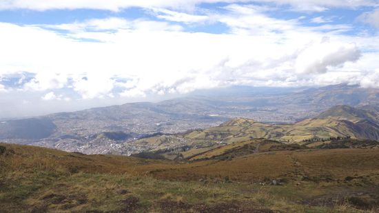 Die Stadt ist riesig und scheint kein Ende zu nehmen