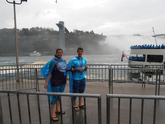 im Hintergrund kann man schon erkennen, wie unwirtlich das Wetter war