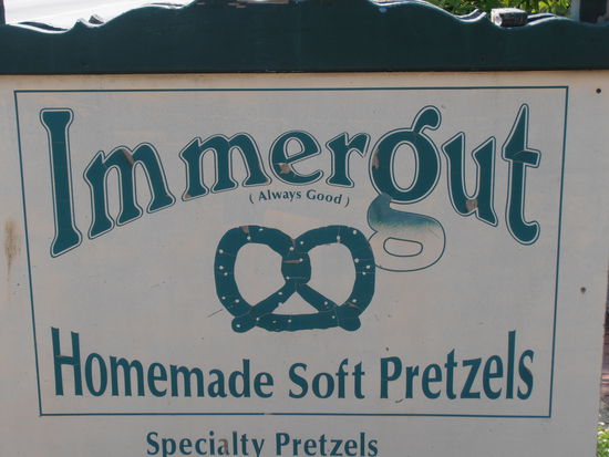 Eine Brezenbäckerei in der wir im tiefsten Schwäbisch angesprochen wurden. Nach Felix' Aussage, die beste Brezen die er je gegessen hat. Sorry nach Franken.