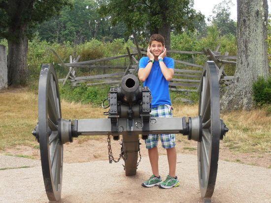 ....so ein Mist, Nachbar's Hühnerstall getroffen