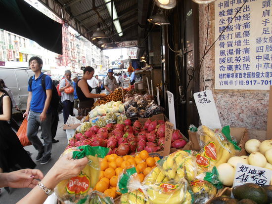 ...dort gibtes die exotischten Früchte, deren Namen ich nichtmals kenne