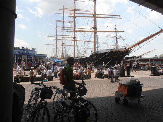 ...mit Schmerzen und ohne atmungsaktiver Multifunktions-Wäsche. Ist nur für Weicheier!!!