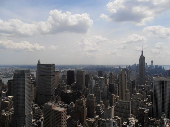 Lower ´Manhatten, li. Brooklyn, re. New Jersey