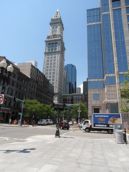 Eingang zum "Financial District"