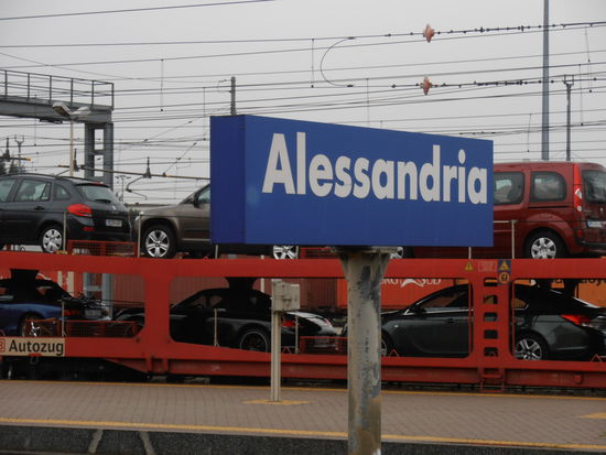 Nach einer langen Nacht endlich, wenn auch mit 2 Stunden Verspätung angekommen