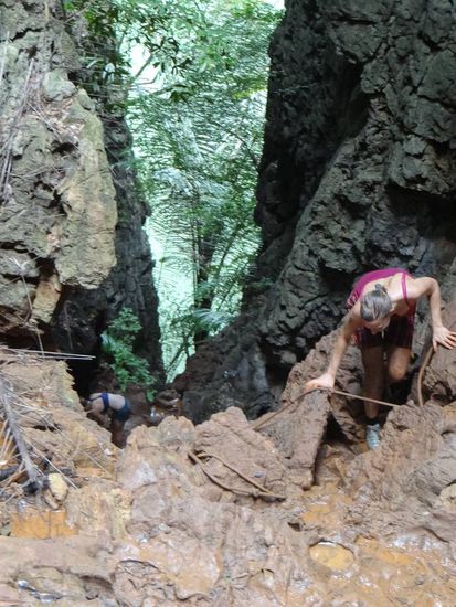 Anjas Abstieg zur Lagune