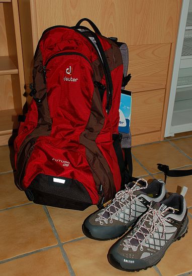Deuter Futura 28 und Schuhe von Salewa