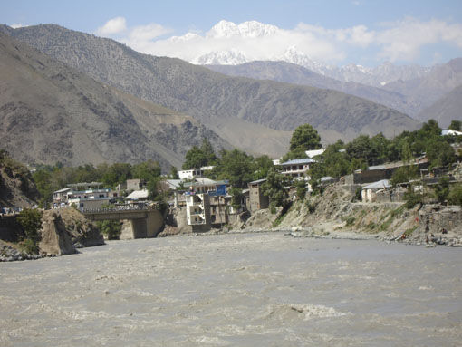 Chitral wird durchzogen von einem netten Flüßchen