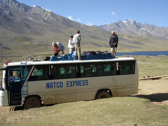 Über den Shandur-Pass (3734 m hoch) geht's dann nach Gilgit.