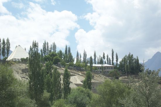 Das Hotel vom Indus aus gesehen