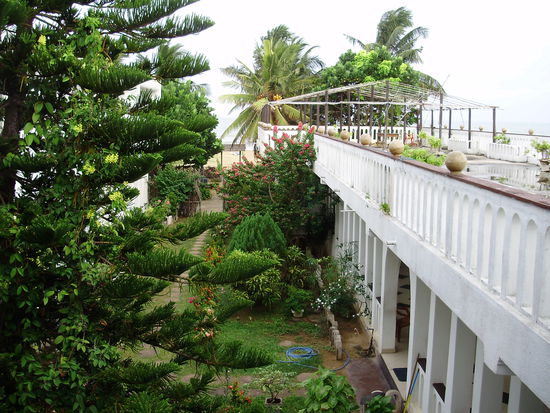 Silver Sands Hotel in Negombo