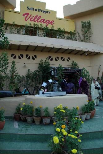 das beste Restaurant der Stadt: Salt'n Pepper Village