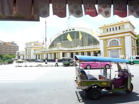 Main station Hualamphong in Bangkok