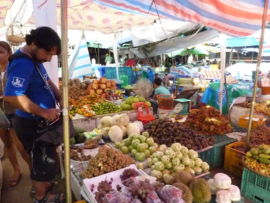 Früchte in Asien sind immer wieder faszinierend und wir können nicht genug davon bekommen.
