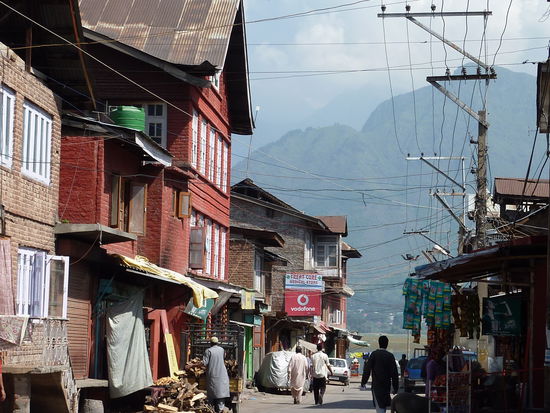 Alte Holzhäuser in Srinagar