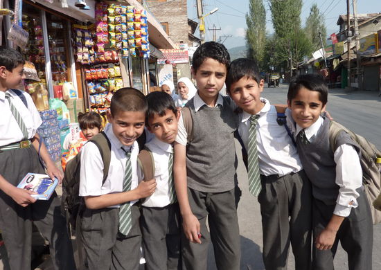 Jungen und Mädchen haben getrennten Unterricht.