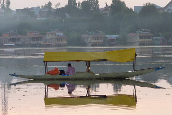 Früher bedrängten die Händler die Touristen auf den Hausbooten. Heute können sie kaum noch etwas verkaufen.